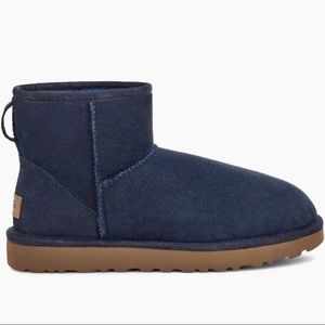 NWOT UGG Navy Classic Mini II Boots